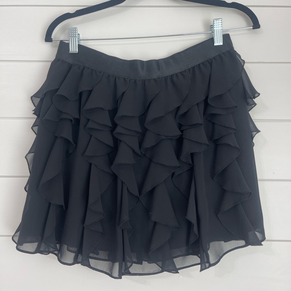 New, Express, Black Ruffle Short Skirt With Elastic Band Waist, Size Medium